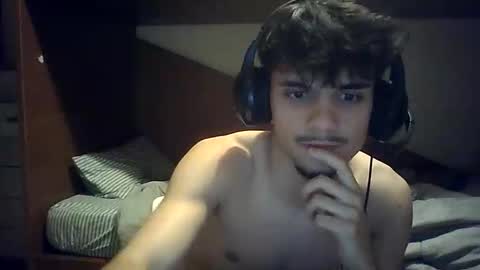 migueltomas34 online show from June 10, 10:52 pm