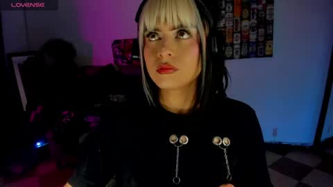 MIHAA-ADAMS online show from June 8, 4:35 am