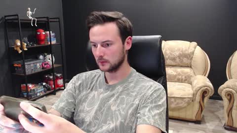 Snapshot of mihasikd chatting on October 3, 3:09 pm Misha Winchester online show from October 3, 3:09 pm