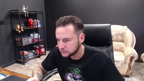 Snapshot of mihasikd chatting on October 10, 11:09 am Misha Winchester online show from October 10, 11:09 am