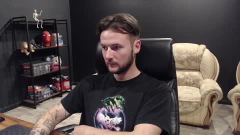 Snapshot of mihasikd chatting on October 14, 4:30 pm Misha Winchester online show from October 14, 4:30 pm