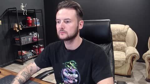 Snapshot of mihasikd chatting on October 20, 4:07 pm Misha Winchester online show from October 20, 4:07 pm