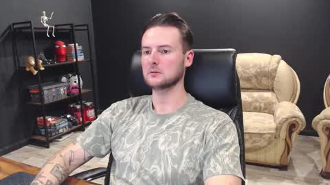 Snapshot of mihasikd chatting on October 29, 3:36 pm Misha Winchester online show from October 29, 3:36 pm