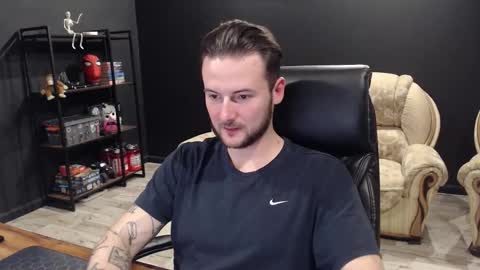 Snapshot of mihasikd chatting on November 7, 2:50 pm Misha Winchester online show from November 7, 2:50 pm