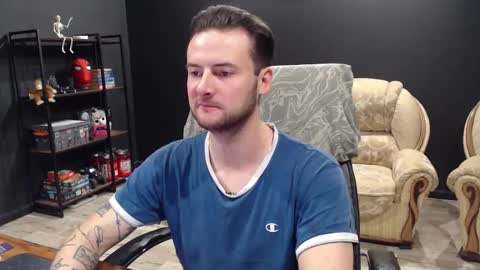 Snapshot of mihasikd chatting on November 20, 6:13 am Misha Winchester online show from November 20, 6:13 am