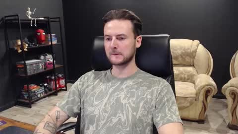 Snapshot of mihasikd chatting on November 20, 6:51 pm Misha Winchester online show from November 20, 6:51 pm