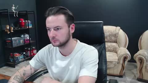 Snapshot of mihasikd chatting on November 24, 10:15 am Misha Winchester online show from November 24, 10:15 am