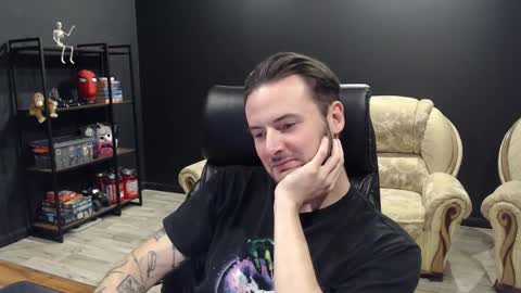 Snapshot of mihasikd chatting on November 28, 7:05 pm Misha Winchester online show from November 28, 7:05 pm