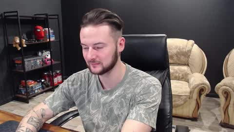 Snapshot of mihasikd chatting on December 16, 9:14 am Misha Winchester online show from December 16, 9:14 am