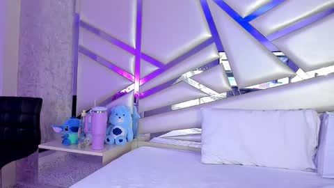 MIA 3 online show from September 25, 3:10 am