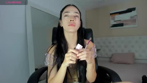 Snapshot of miia_bratz chatting on March 20, 7:52 pm miia_bratz online show from March 20, 7:52 pm