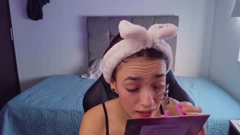 Snapshot of miia_bratz chatting on June 20, 9:06 pm miia_bratz online show from June 20, 9:06 pm