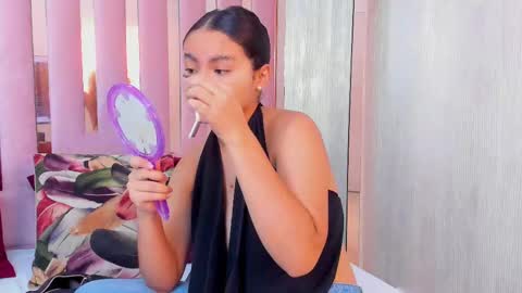 Mia  online show from September 21, 9:44 am