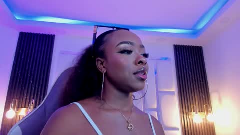 Miia Schwarz  online show from November 6, 11:48 pm