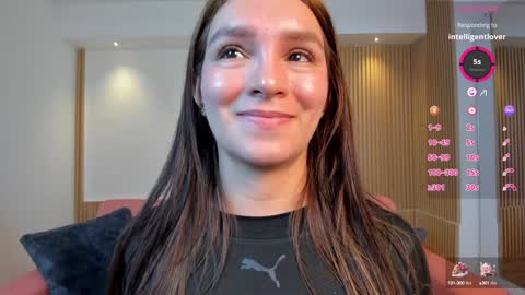 Miia 3 online show from December 17, 3:06 pm