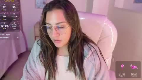 M I I A     online show from July 17, 5:03 am