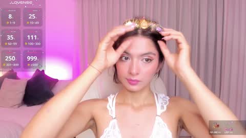 Mia online show from December 4, 3:37 am