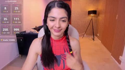 Mia online show from October 16, 11:11 am