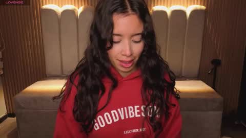 miiaa_evans1 online show from January 14, 1:50 pm