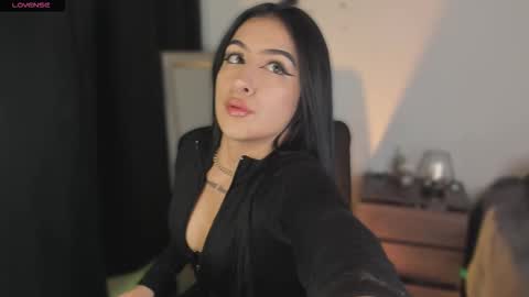  miiaa stone  online show from November 26, 2:56 am