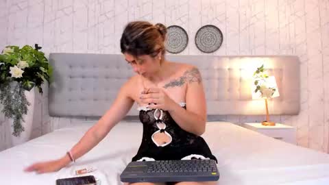 Mia Coopper online show from September 18, 9:17 pm