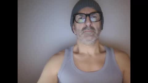 Snapshot of miiblue chatting on February 15, 1:46 am mii4u online show from February 15, 1:46 am