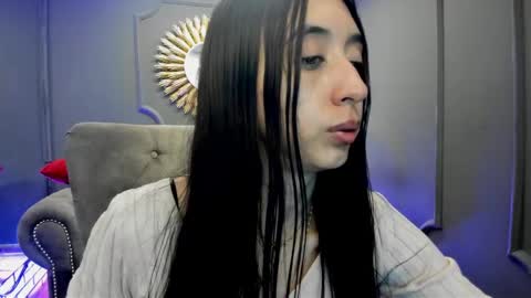 Snapshot of miilu__1 chatting on January 29, 7:36 am miilu online show from January 29, 7:36 am
