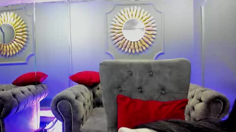 Snapshot of miilu__1 chatting on February 7, 6:14 am miilu online show from February 7, 6:14 am