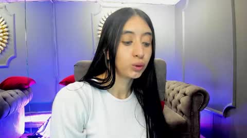 Snapshot of miilu__1 chatting on February 15, 7:06 am miilu online show from February 15, 7:06 am