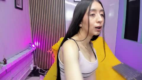 Snapshot of miilu__1 chatting on October 3, 3:03 am miilu online show from October 3, 3:03 am