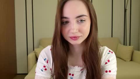 Snapshot of miiraii chatting on March 22, 3:32 am miiraii online show from March 22, 3:32 am