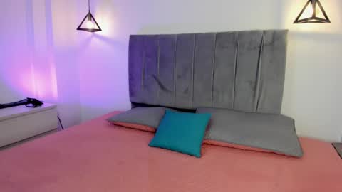 miiss_greyy online show from March 8, 7:09 pm