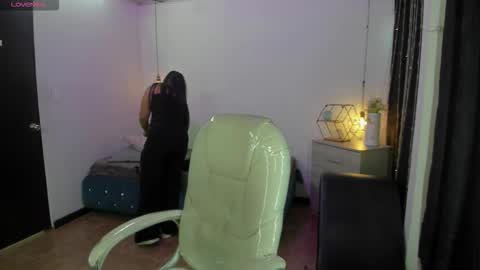 miiss_greyy online show from September 11, 11:43 am