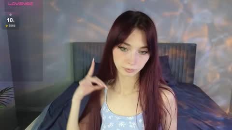 Snapshot of miiss_jessica chatting on November 20, 1:28 am Jessica online show from November 20, 1:28 am