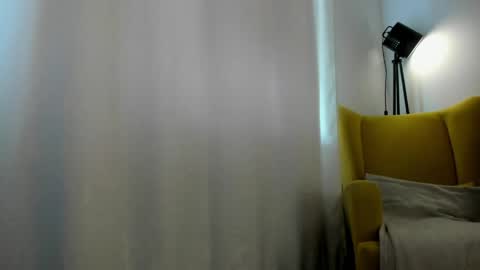 miissblonde online show from May 25, 2:17 am
