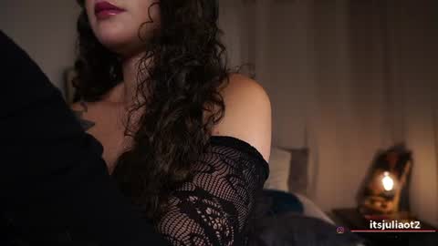   online show from June 30, 1:50 am
