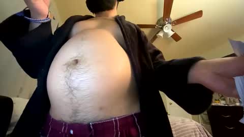 Snapshot of mik138 chatting on February 14, 11:01 pm mik138 online show from February 14, 11:01 pm