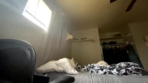 Snapshot of mik138 chatting on March 15, 6:58 pm mik138 online show from March 15, 6:58 pm