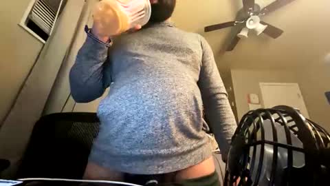 Snapshot of mik138 chatting on March 25, 12:16 am mik138 online show from March 25, 12:16 am