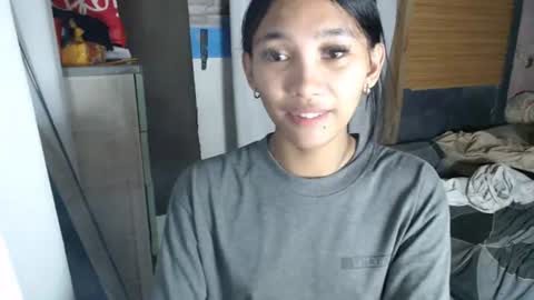 Snapshot of mika_cora chatting on June 21, 11:35 am MIKA online show from June 21, 11:35 am