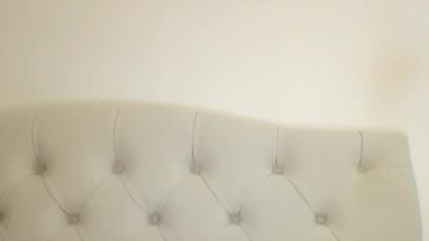 Snapshot of mika_gold7 chatting on September 19, 8:49 am Mika online show from September 19, 8:49 am