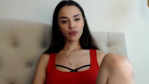 Snapshot of mika_gold7 chatting on October 31, 5:25 pm Mika online show from October 31, 5:25 pm