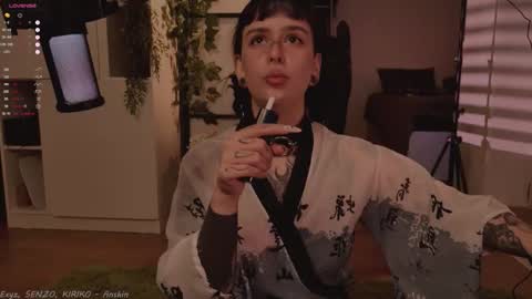 mika_moon_ online show from September 19, 5:46 pm