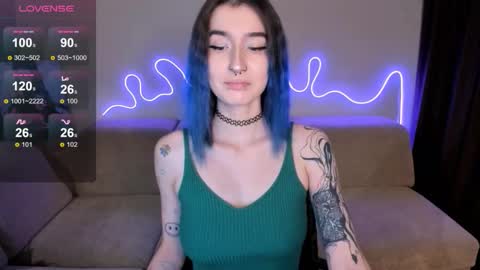 Snapshot of mika_reid chatting on October 12, 1:10 pm Mika online show from October 12, 1:10 pm