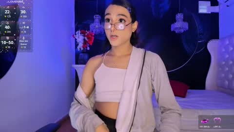 Snapshot of mika_velvet chatting on March 12, 8:26 pm mika_velvet online show from March 12, 8:26 pm