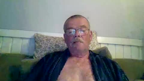 mikael42 online show from May 10, 7:08 pm