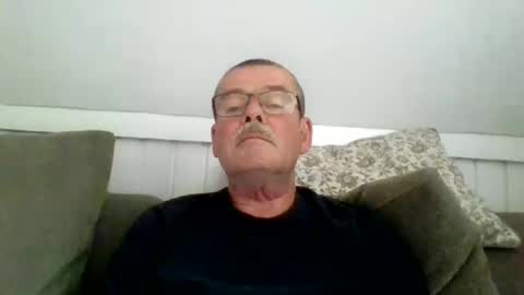 mikael42 online show from May 16, 10:01 am