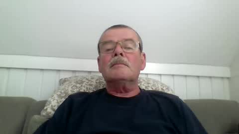 mikael42 online show from May 23, 12:31 pm