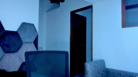 Mikaela blondie bigass online show from June 10, 7:57 pm