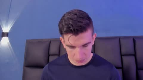 mikael online show from November 21, 4:44 am